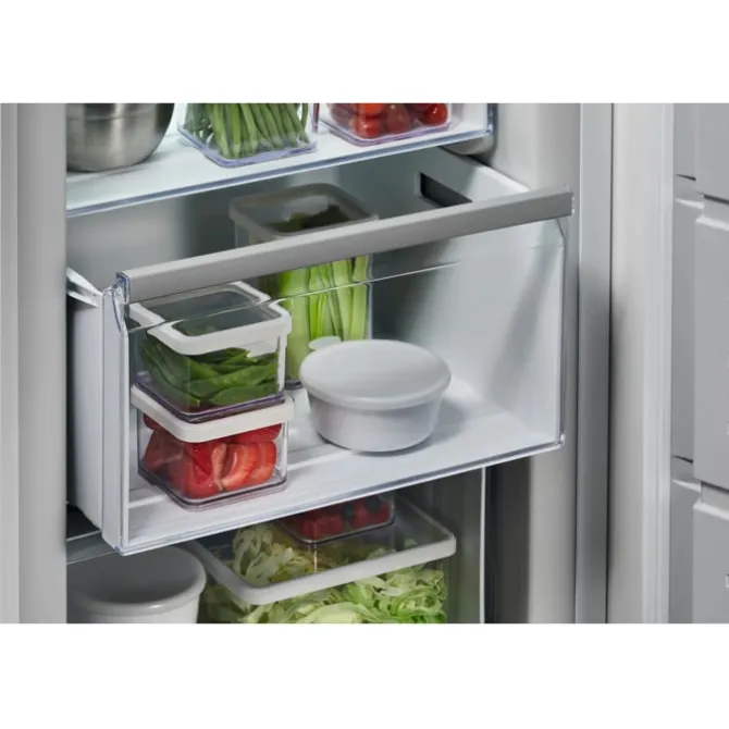 Inbouw vriezer NoFrost 178 cm