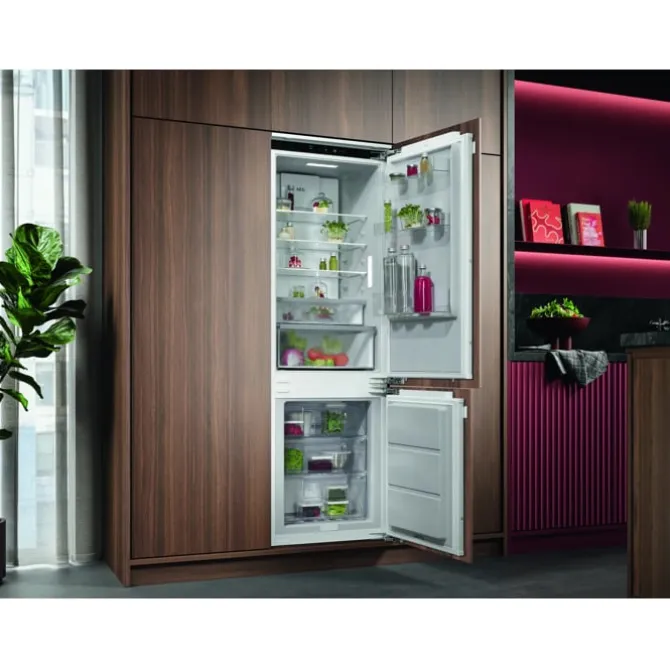 7000 NoFrost CoolAssist® Koel/vrieskast inbouw 178 cm